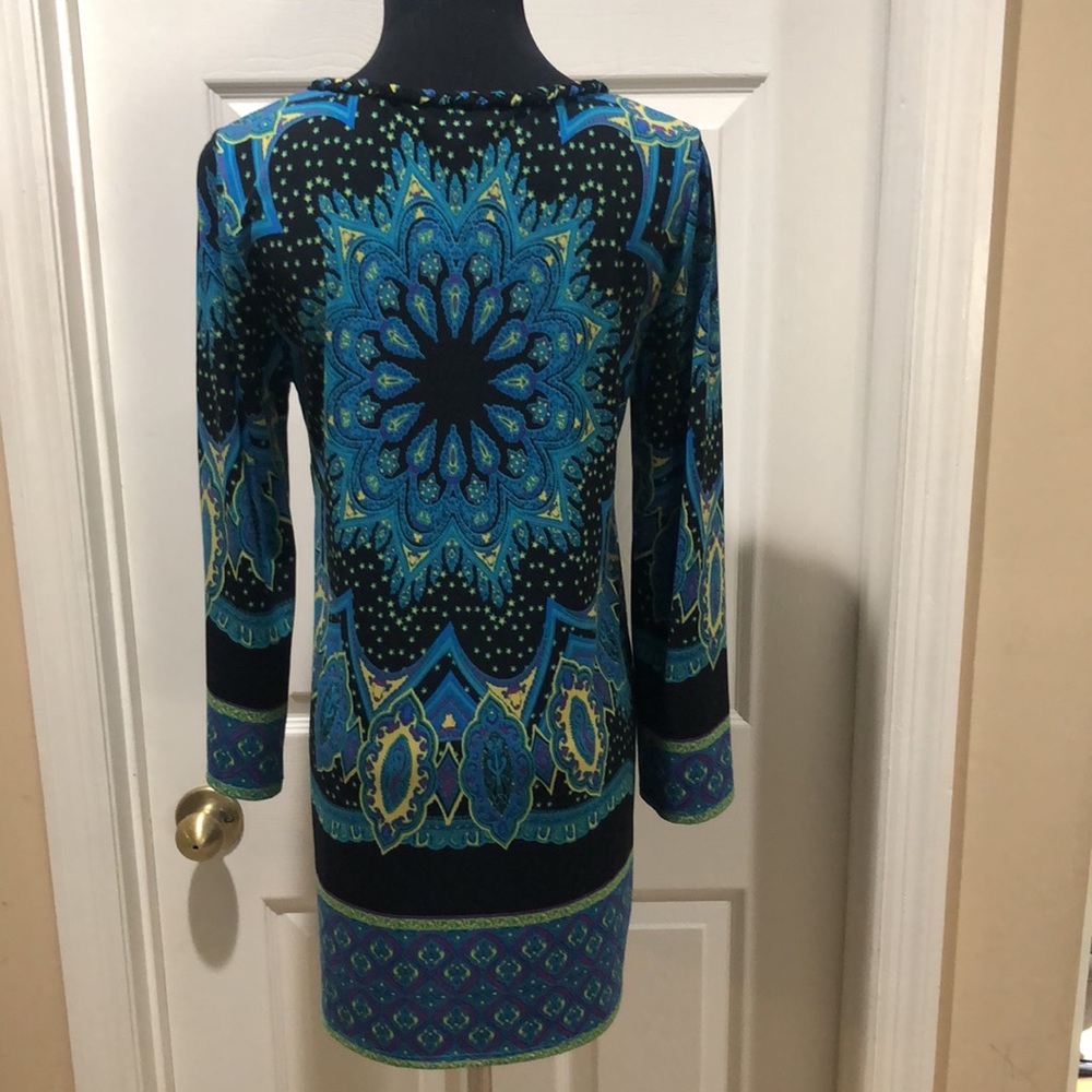 ECI Tunic - Picture 3 of 4